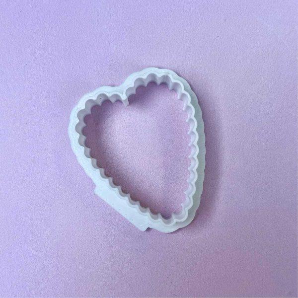 Cortante Mini Corazón Blonda ideal para placas de chocolate CH007